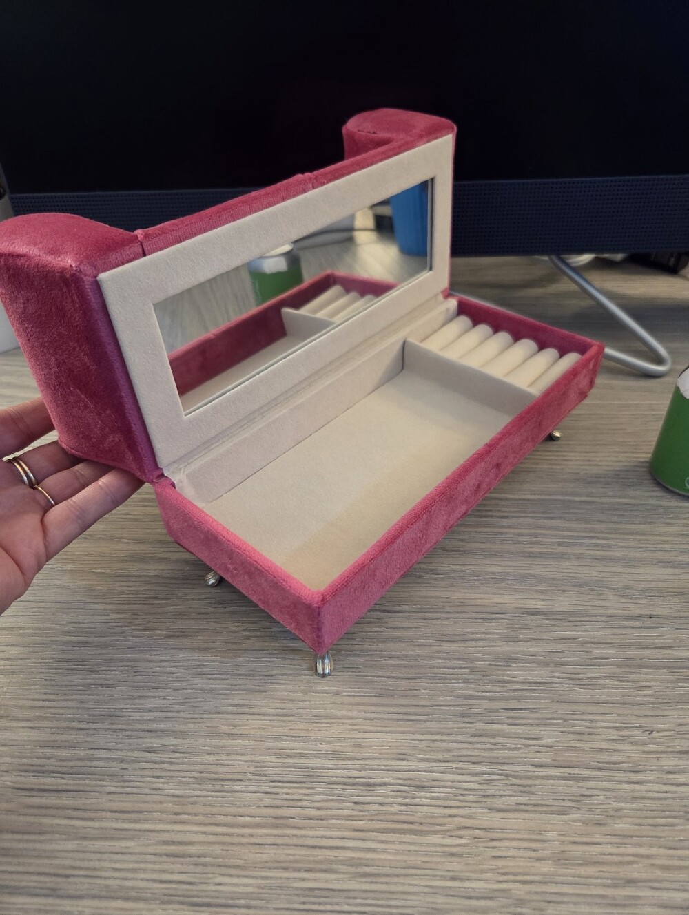 Vintage Style Velvet Pink Couch Miniature Jewelry Organizer, NIB - Picture 9 of 10